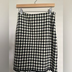 Loft wool blend pencil skirt size 6 houndstooth​